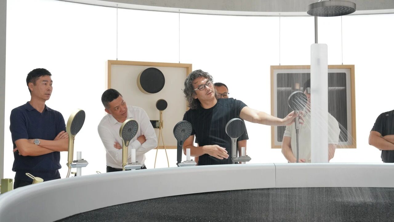 盈峰集团、顾家家居到访天生赢家凯发一触即发